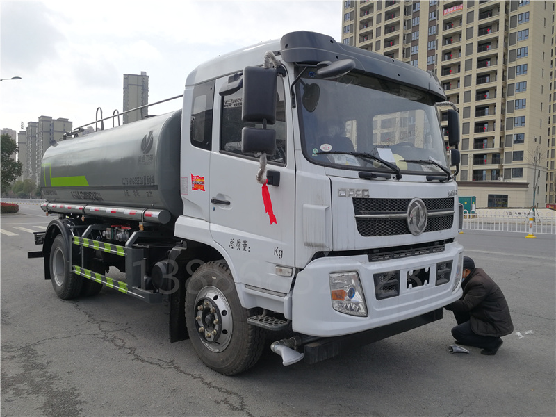 湖北盈通汽車(chē)環(huán)衛(wèi)清掃車(chē)廠家