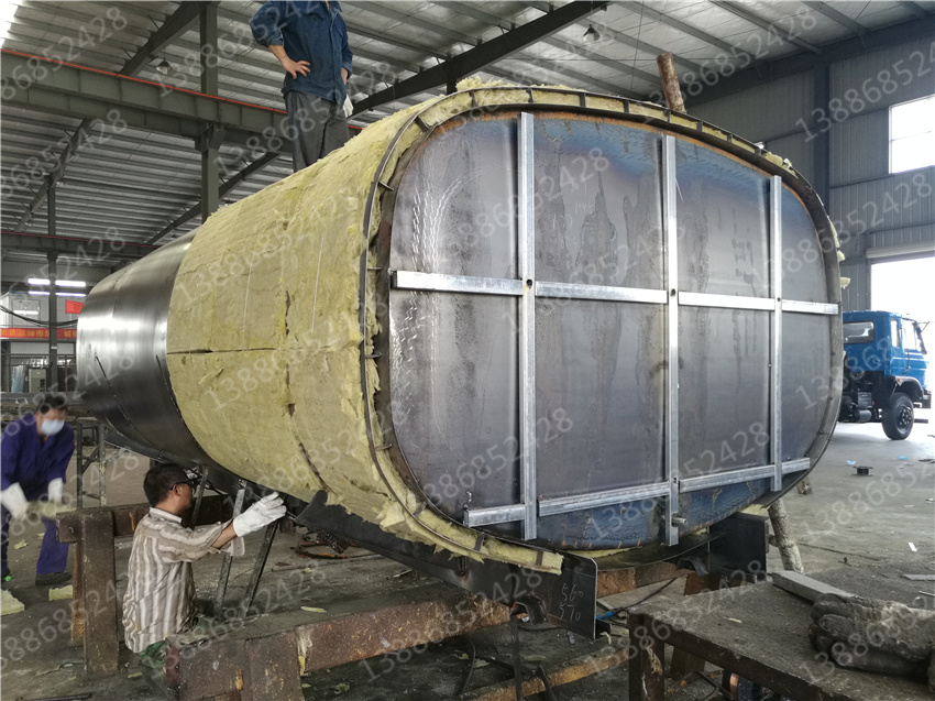 湖北盈通汽車東風福瑞卡12方灑